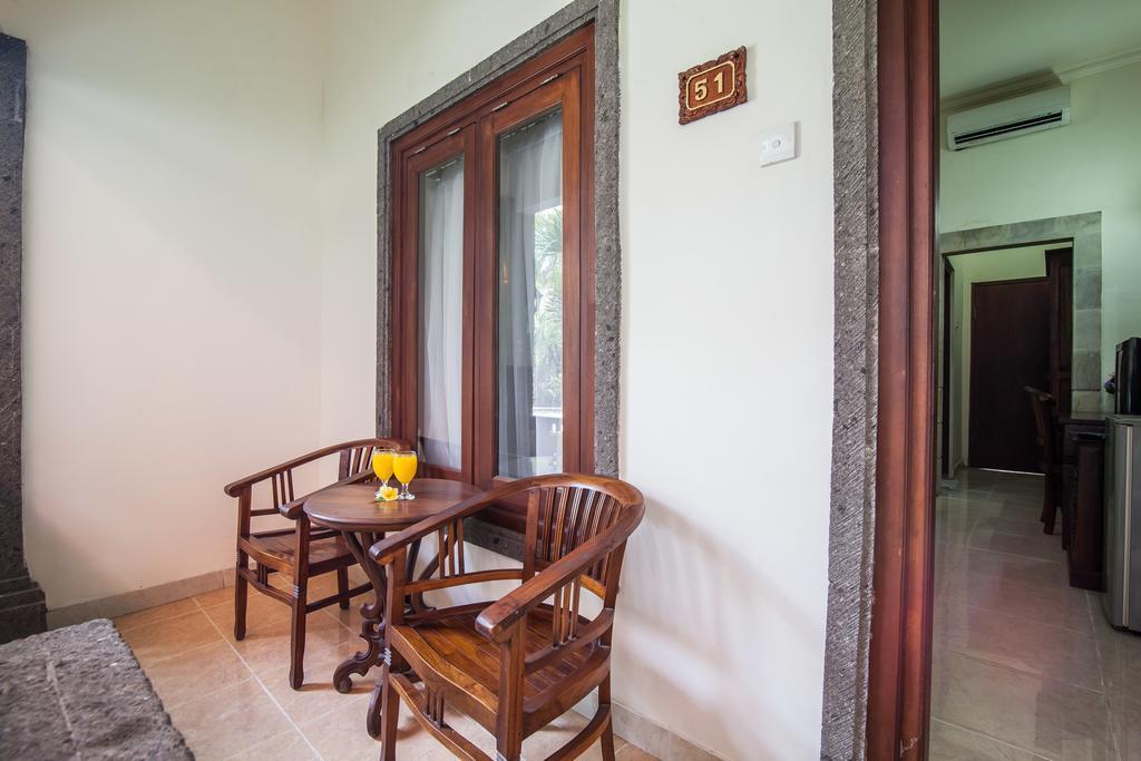 Puri Yuma Hotel Denpasar  Exterior photo