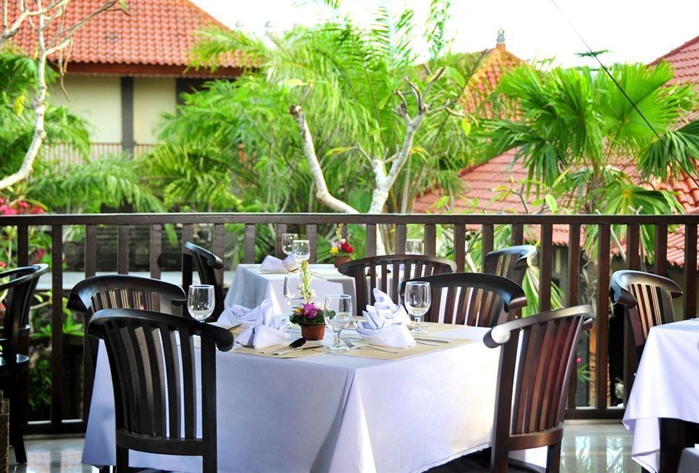 Puri Yuma Hotel Denpasar  Exterior photo