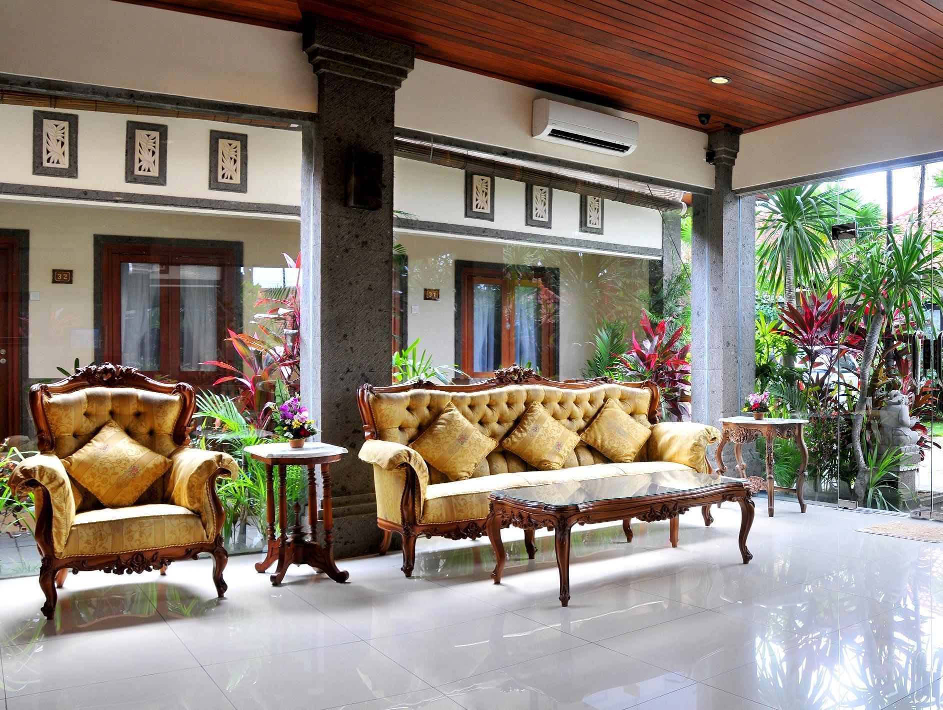 Puri Yuma Hotel Denpasar  Exterior photo