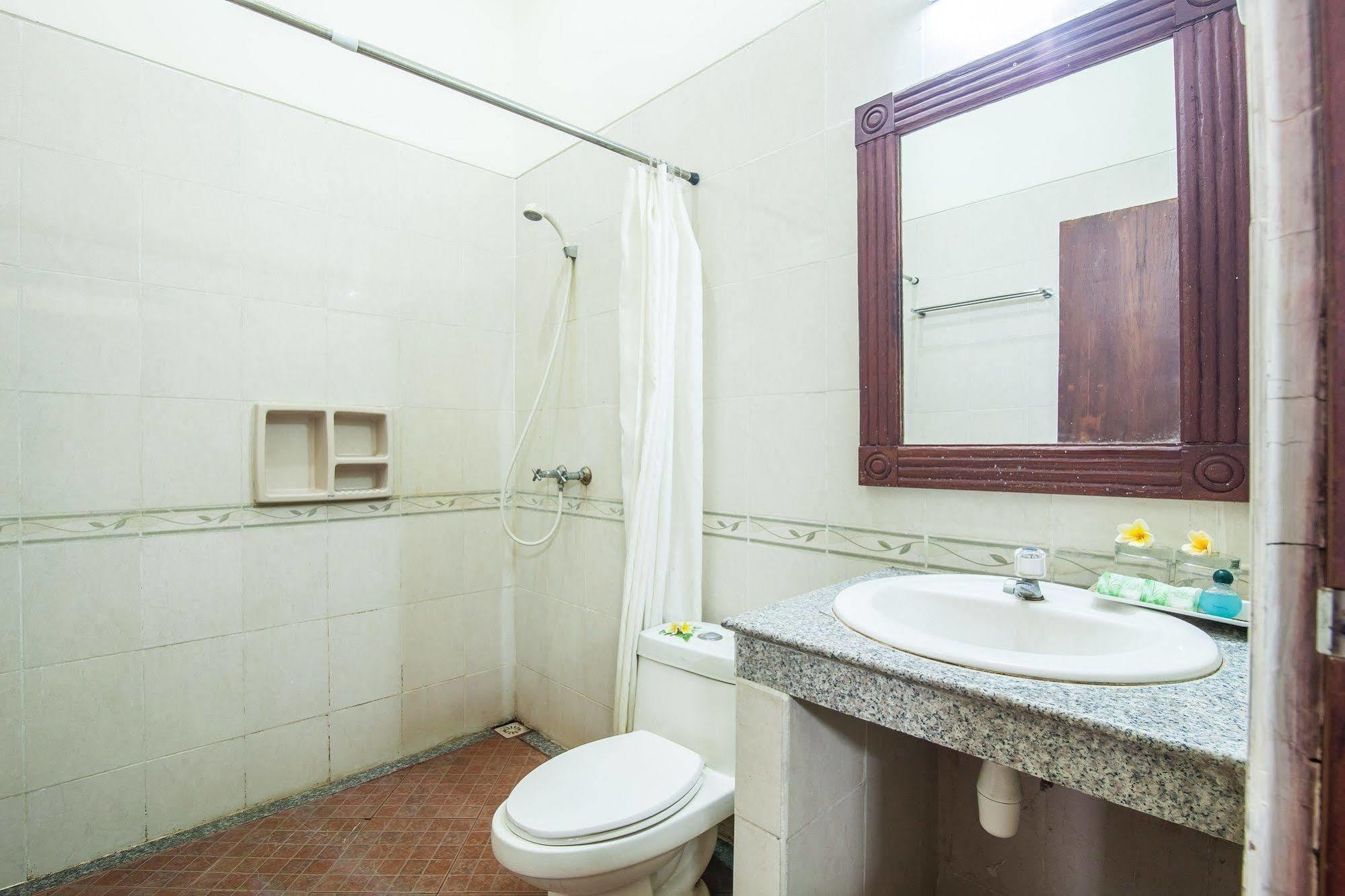 Puri Yuma Hotel Denpasar  Exterior photo