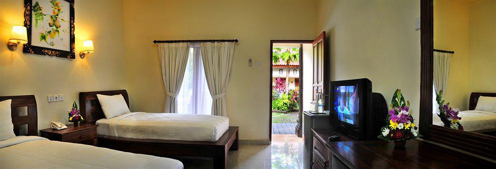 Puri Yuma Hotel Denpasar  Exterior photo